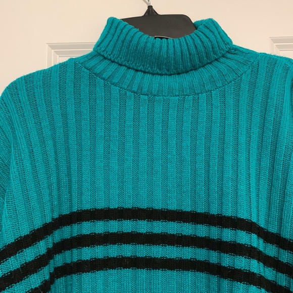 Keren turtleneck sweater - Picture 3 of 5